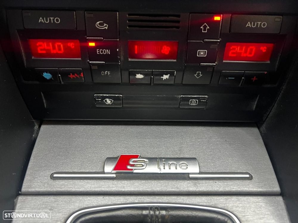 Audi A4 Avant 2.0 TDi S-line - 30