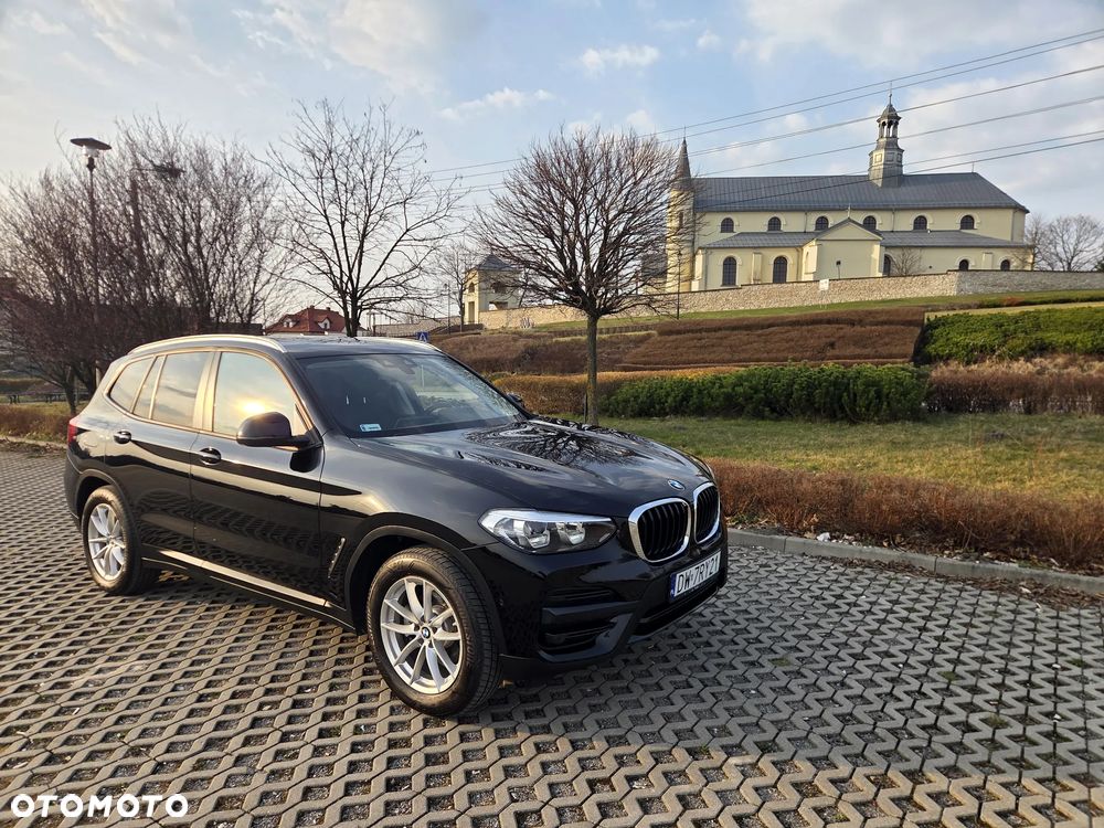 BMW X3 sDrive18d - 38
