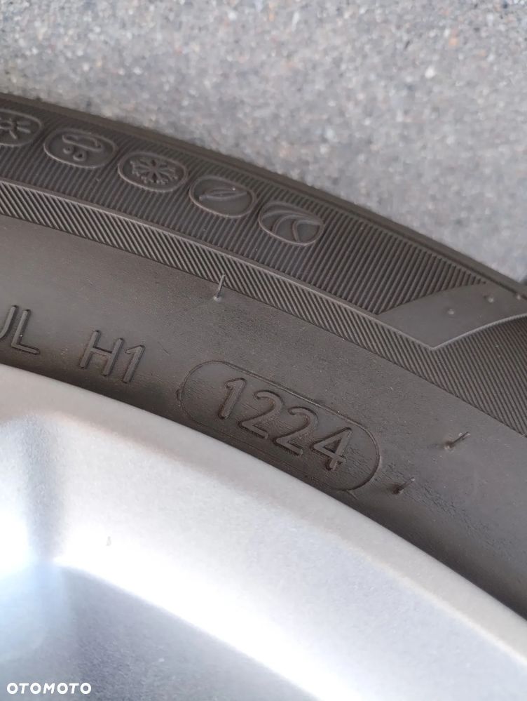 Dacia Logan TCe 90 S&S Laureate - 17