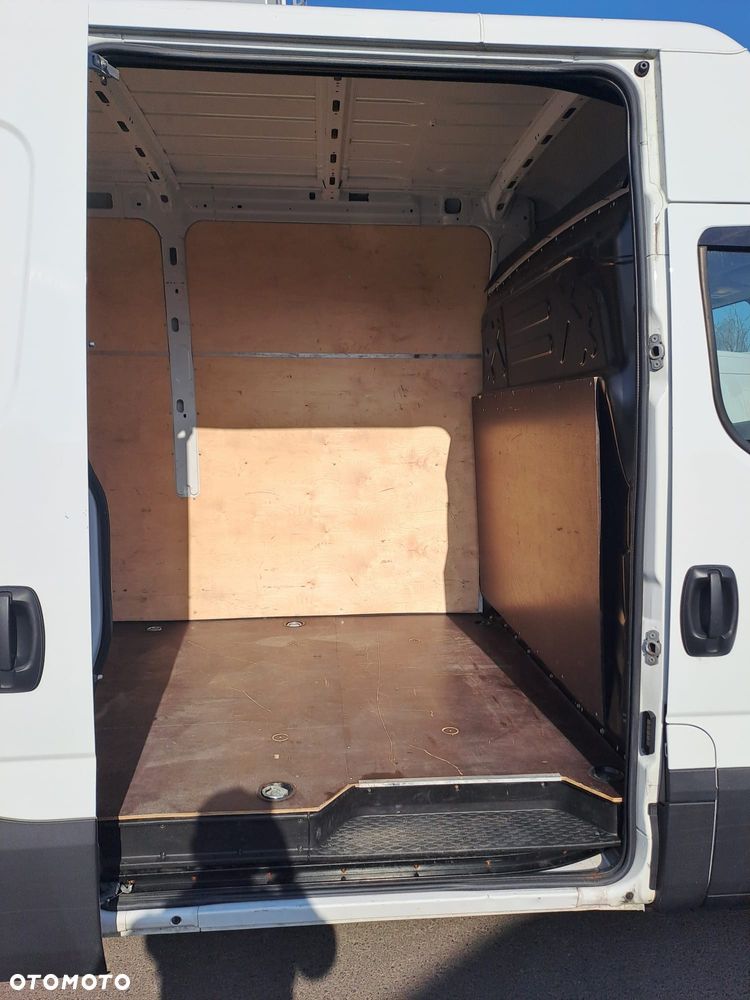 Iveco Daily 35S18 | L4H2 | Silnik 3.0 | Automat | Hak | FULL LED | Kamera cofania | - 11