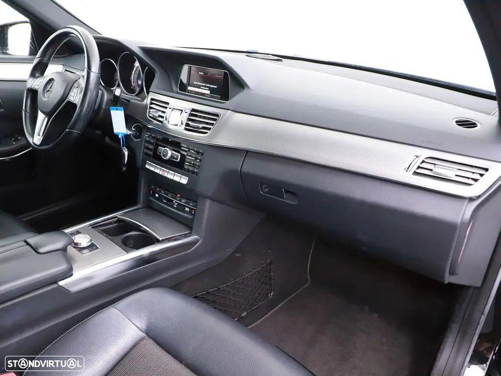 Mercedes-Benz E 220 CDi Avantgarde BlueEfficiency Auto. - 17