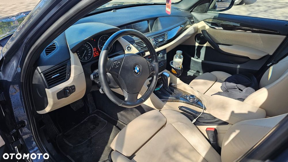 BMW X1 - 13