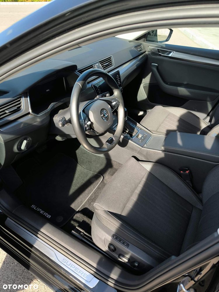 Skoda Superb 2.0 TDI SCR Style DSG - 6