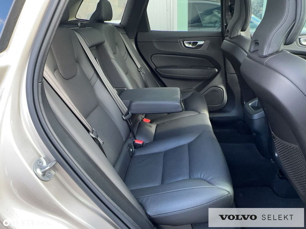 Volvo XC 60 - 22