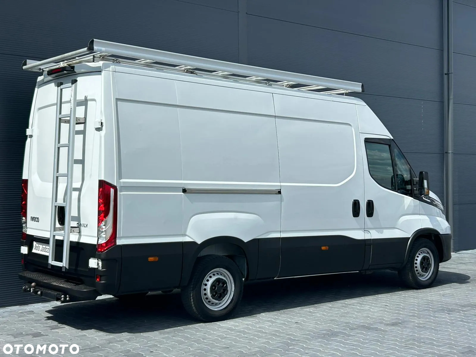 Iveco Daily 35S18 3.0 HPI Hi-Matic L3H2 Średniak Warsztat regały bagażnik warsztatowy **Hak 3,5t**KLIMA**Sprowadzony**Kamera**2022R** - 3