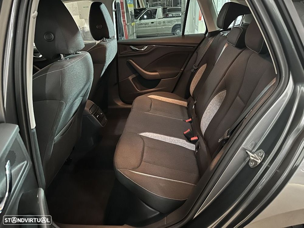 Skoda Kamiq 1.0 TSI DSG - 13