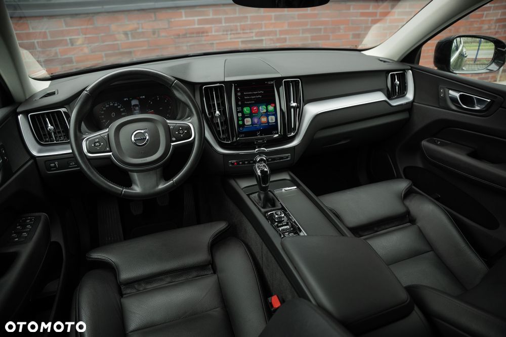 Volvo XC 60 D3 Drive-E Momentum - 27