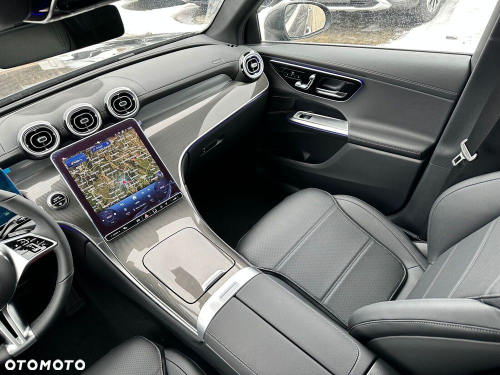 Mercedes-Benz GLC - 9