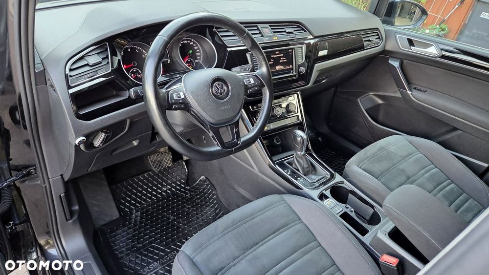 Volkswagen Touran 1.8 TSI BMT Highline DSG - 13