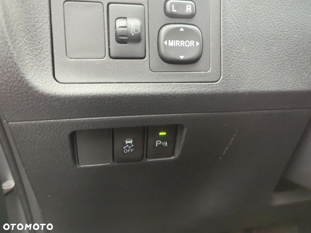 Toyota Verso 1.8 5-Sitzer Executive - 29