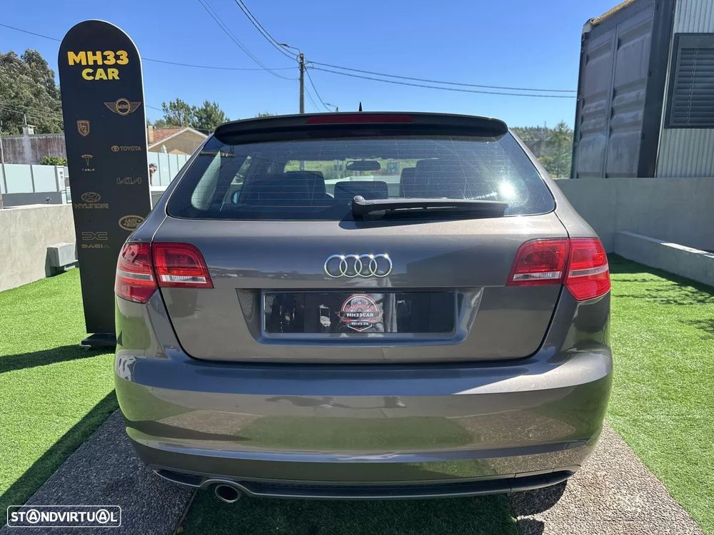 Audi A3 Sportback 1.6 TDI S-line S tronic - 11