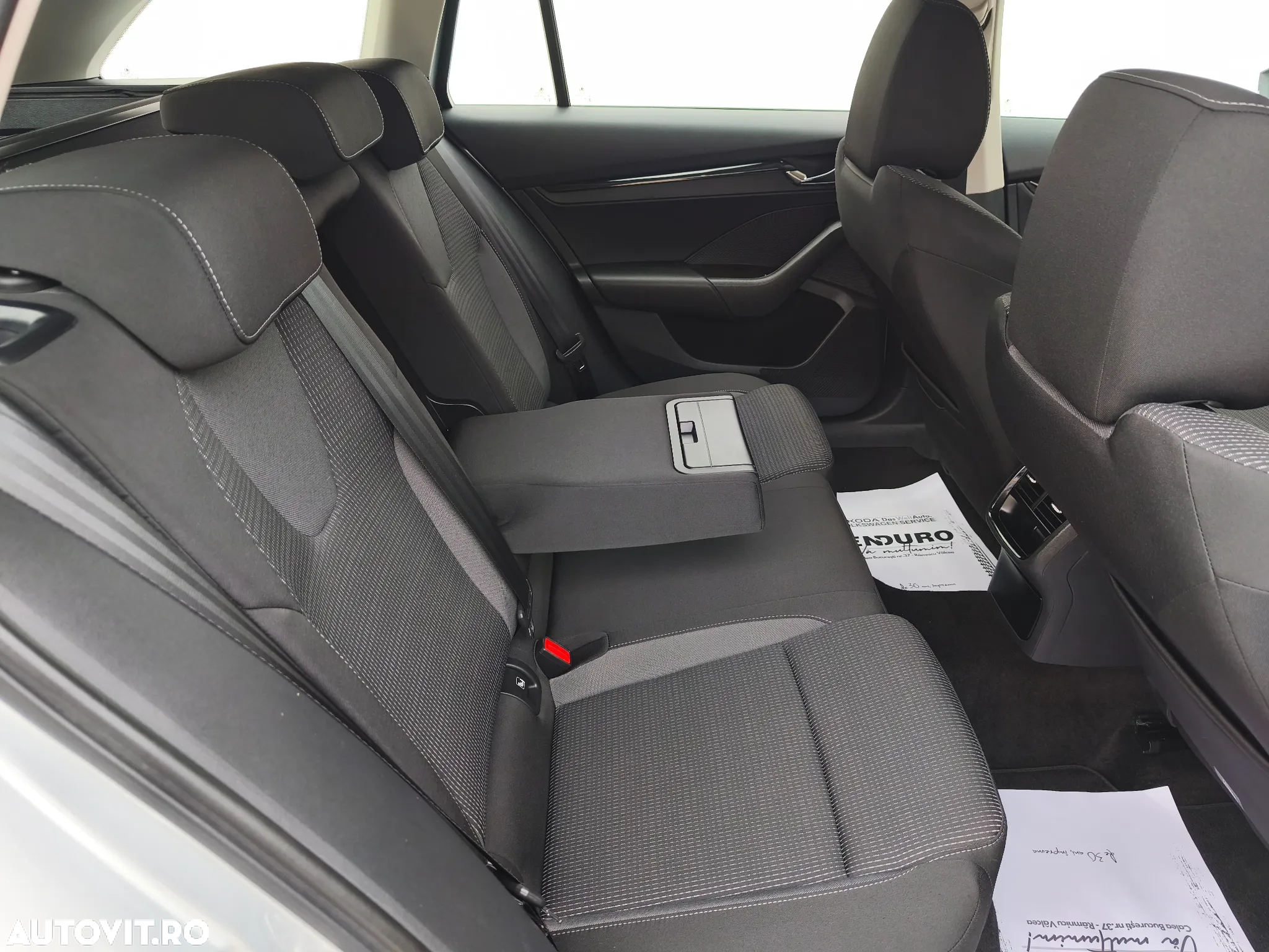 Skoda Octavia Combi 2.0 TDI DSG Exclusive - 14