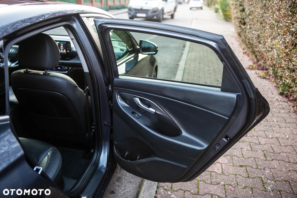 Hyundai i30 1.4 T-GDI DCT Fastback Premium - 25