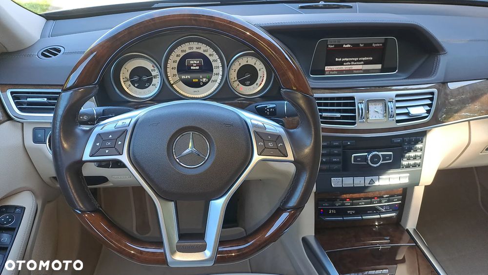 Mercedes-Benz Klasa E 250 Elegance - 2