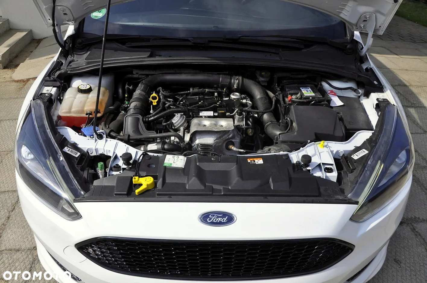 Ford Focus 1.0 EcoBoost ST-Line Style - 26