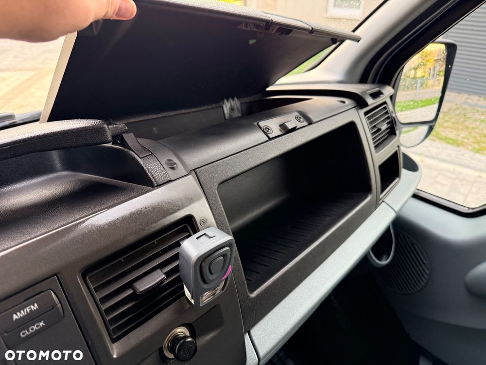Ford Transit - 17
