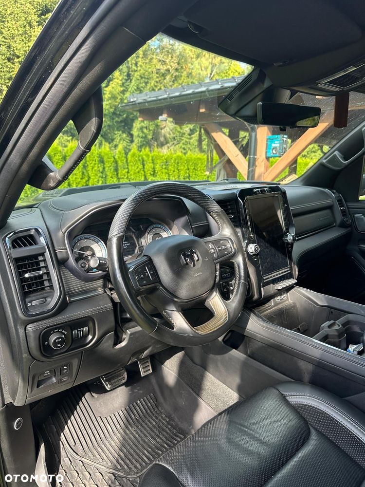 RAM 1500 - 10
