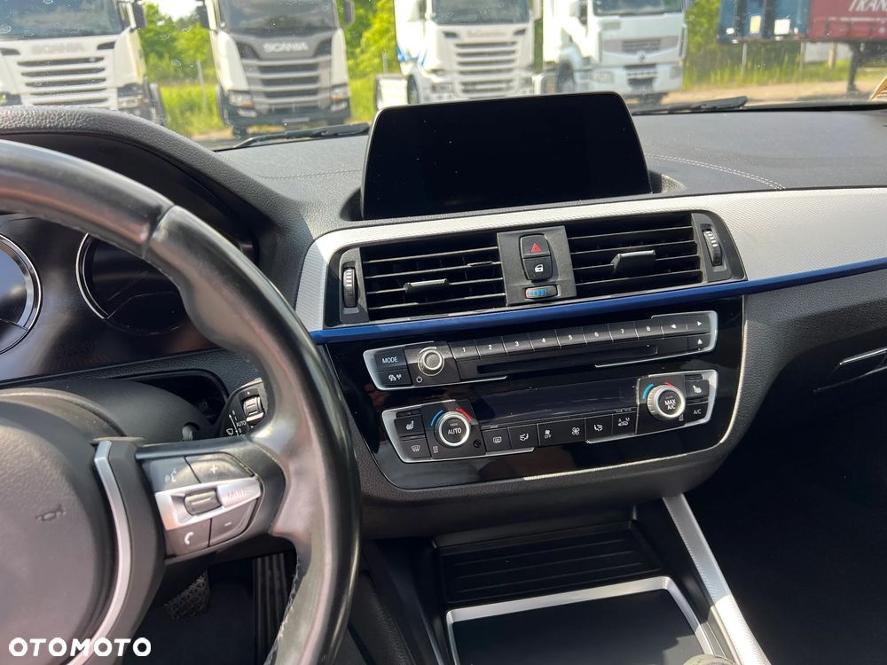 BMW Seria 1 114d Sport Line - 25