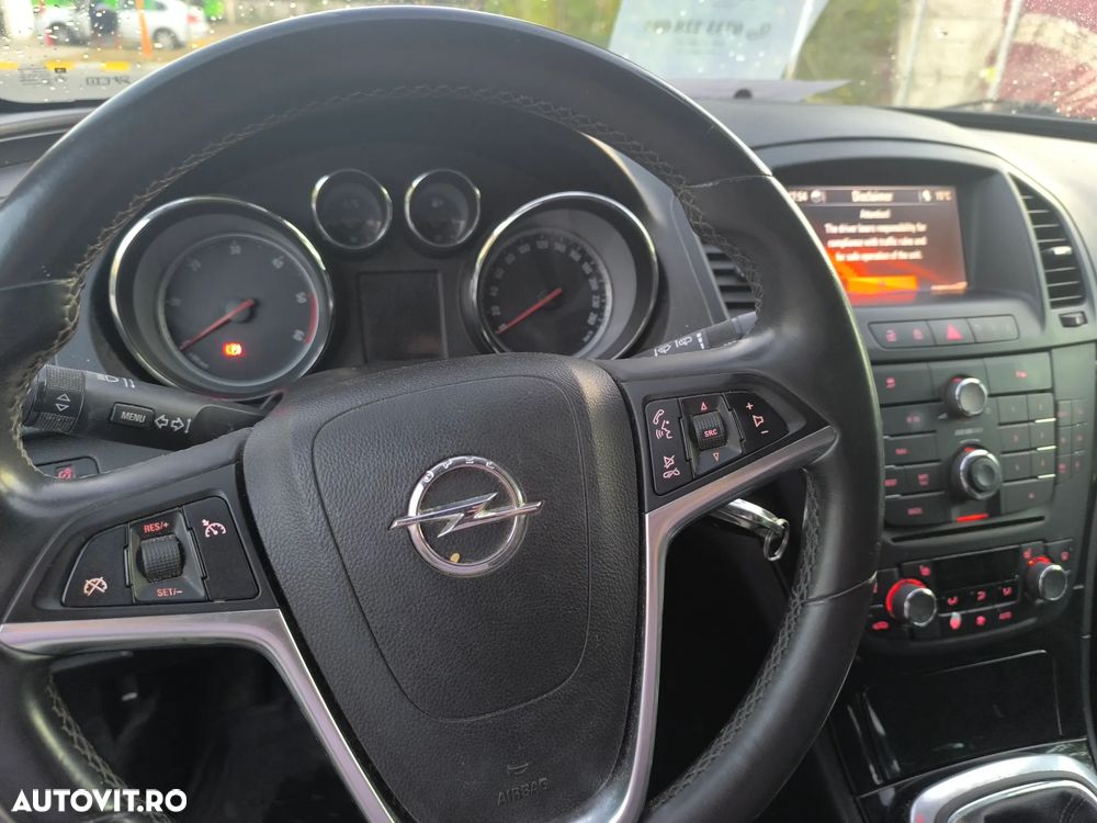 Opel Insignia 2.0 CDTI ECOFLEX - 8