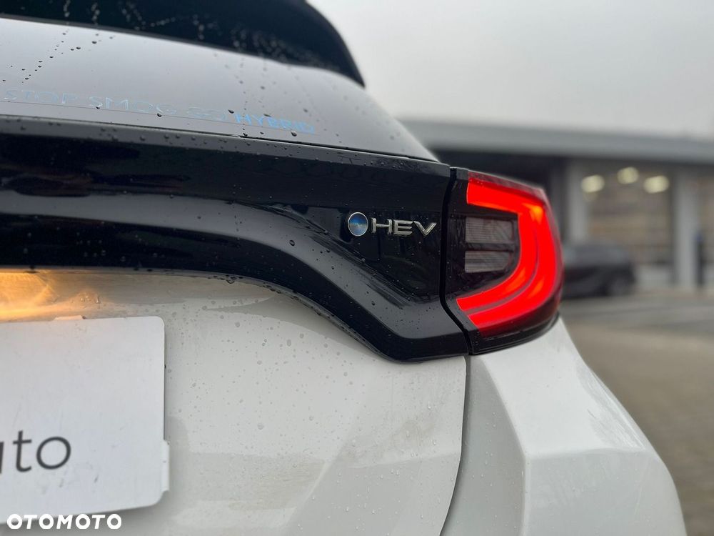 Toyota Yaris Hybrid 1.5 Style - 33