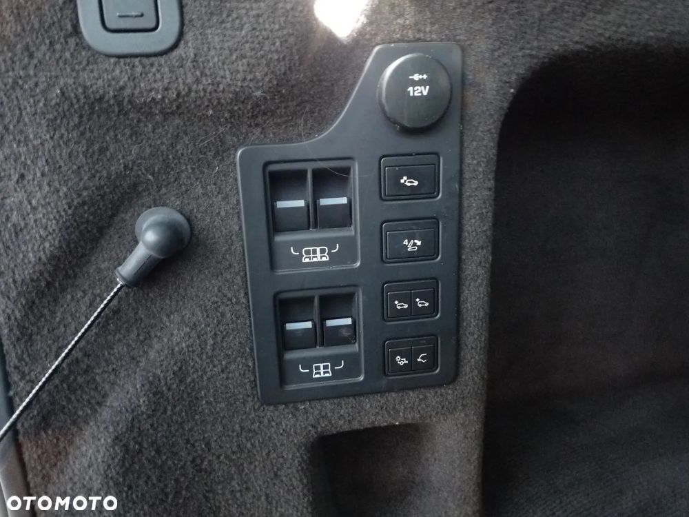 Land Rover Discovery 2.0 Sd4 HSE Luxury - 35