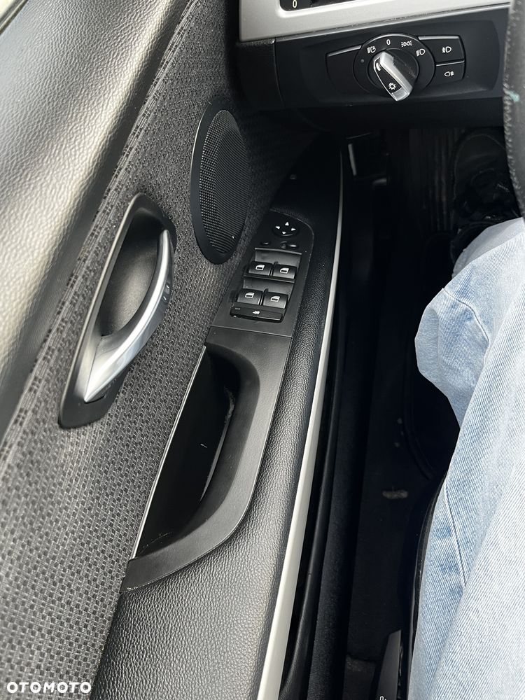 BMW Seria 3 320i - 18