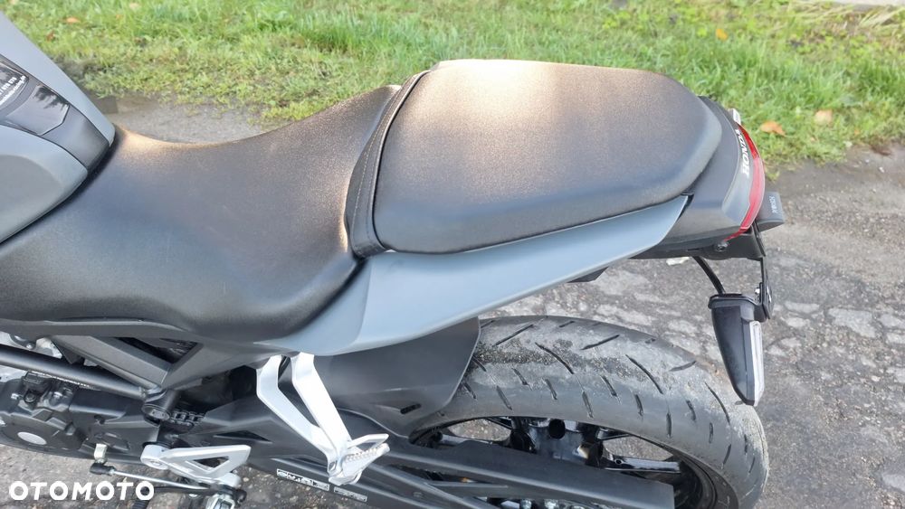Honda CB - 10