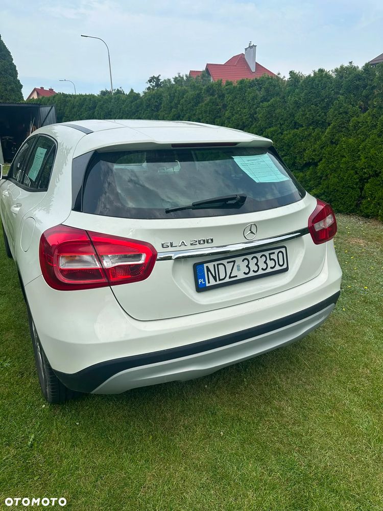 Mercedes-Benz GLA 200 - 5