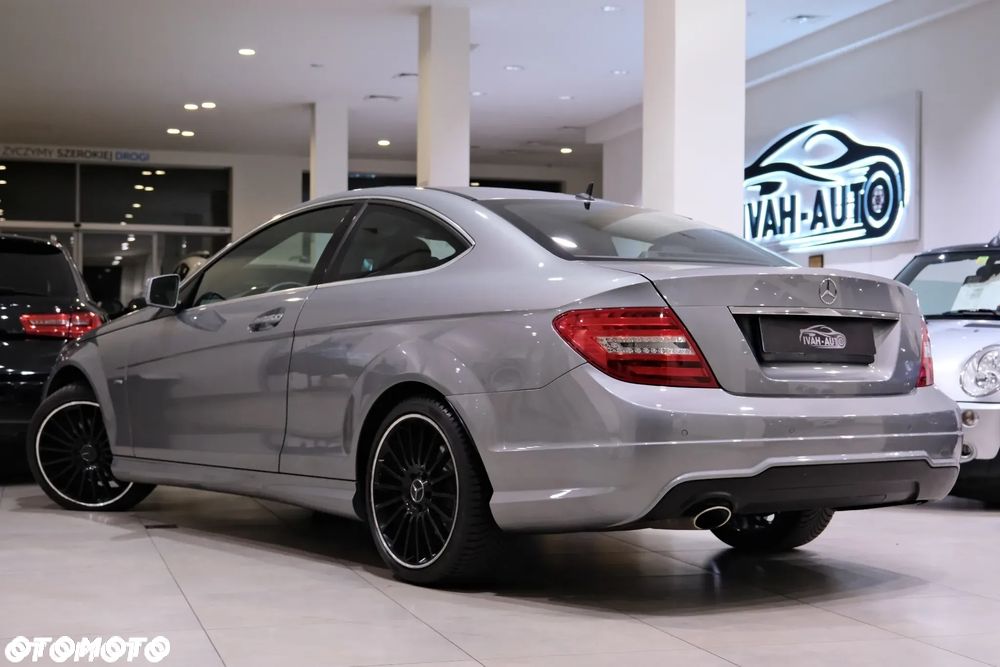 Mercedes-Benz Klasa C 220 CDI DPF Coupe (BlueEFFICIENCY) - 6