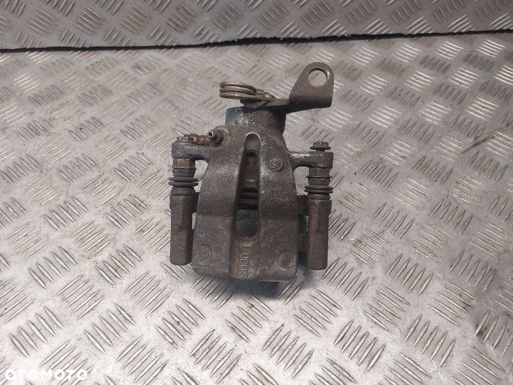 ZACISK HAMULCOWY PRAWY TYŁ ALFA ROMEO 147 I 1.9 JTD - 1