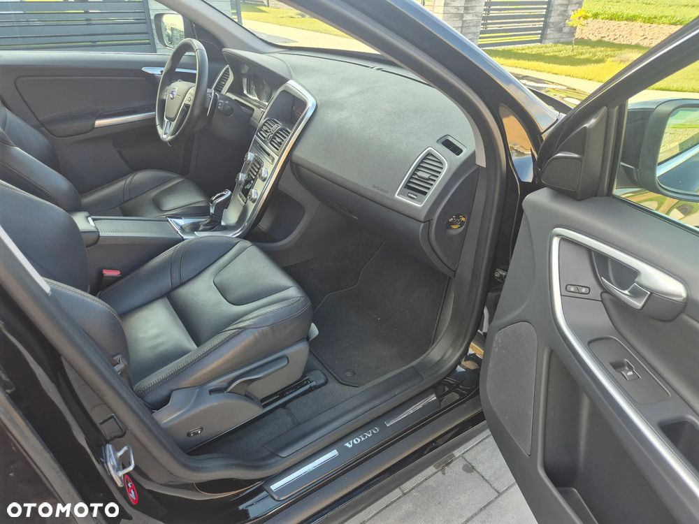 Volvo XC 60 D4 Geartronic Summum - 13