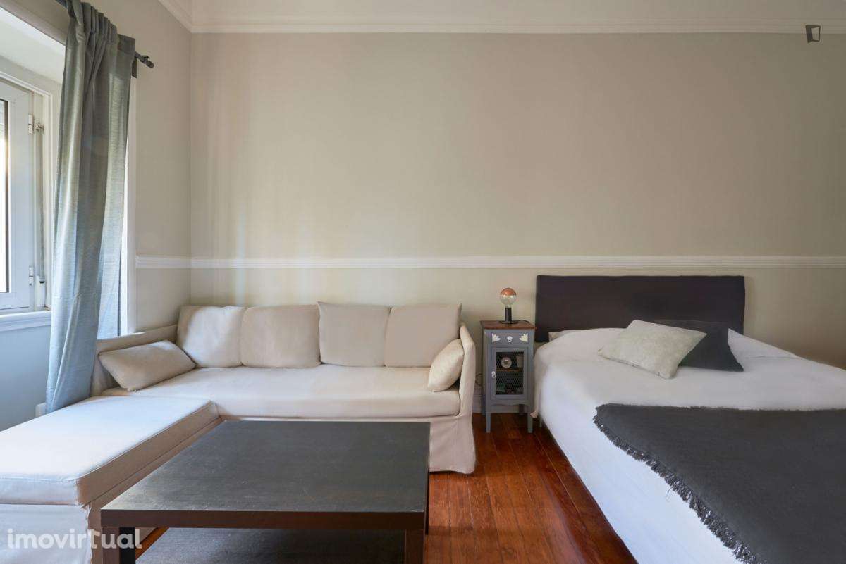 Quarto - localizado em Entrecampos Lisbon - Grande imagem: 5/57