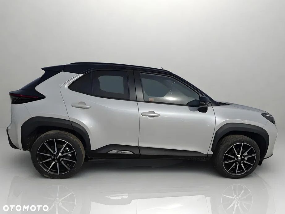 Toyota Yaris Cross Hybrid 1.5 GR Sport - 4