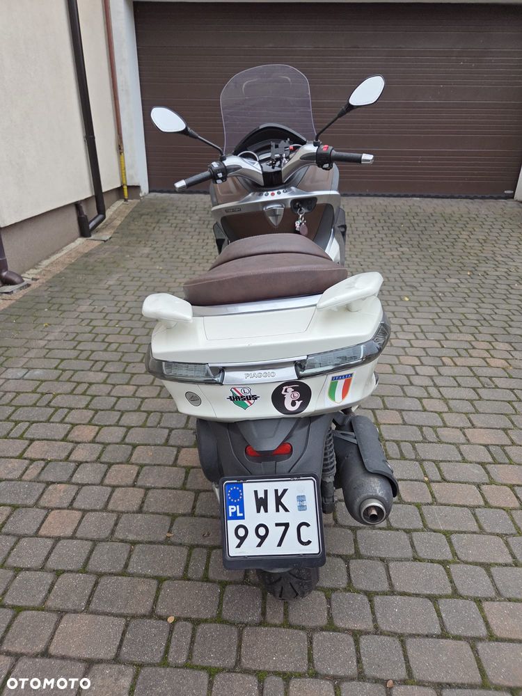 Piaggio X10 - 3