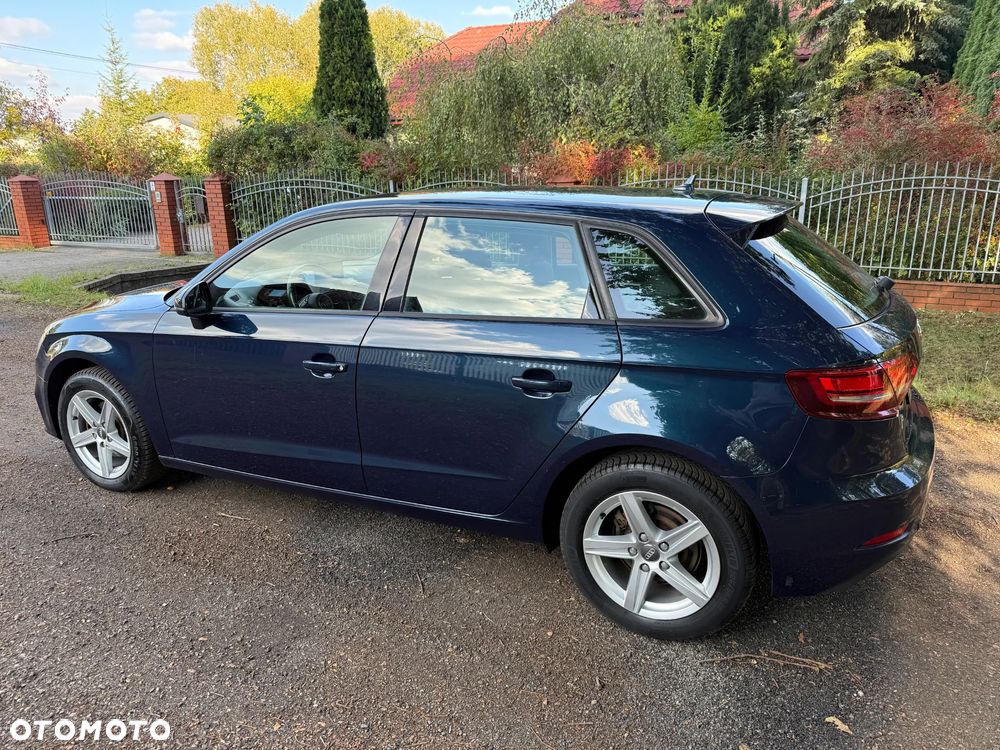Audi A3 Sportback - 12