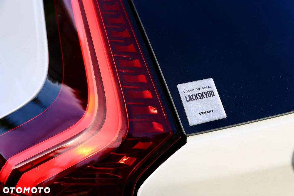 Volvo V90 Cross Country B4 D AWD Plus - 28