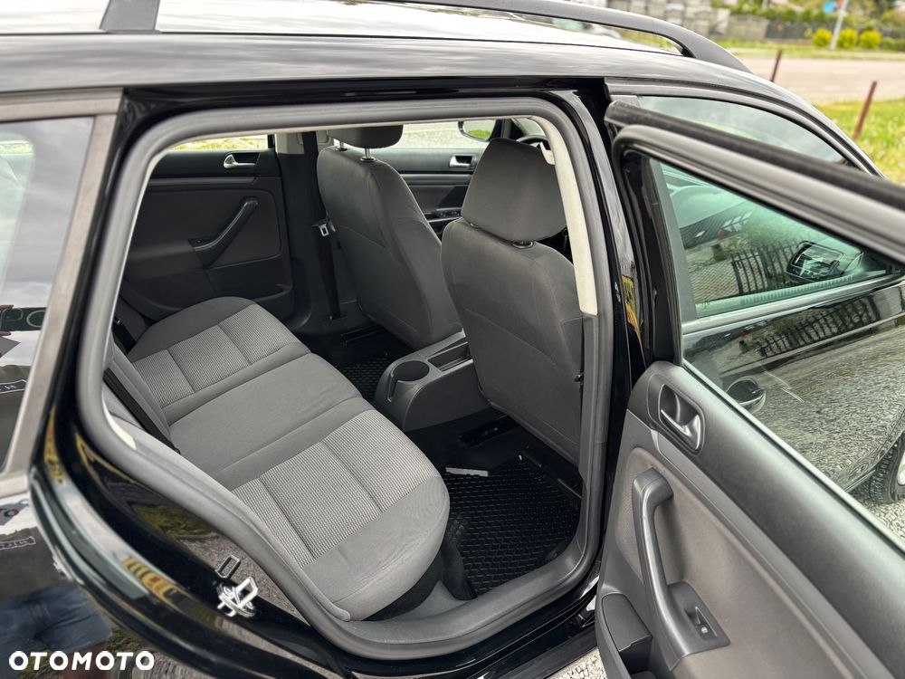 Volkswagen Golf - 11