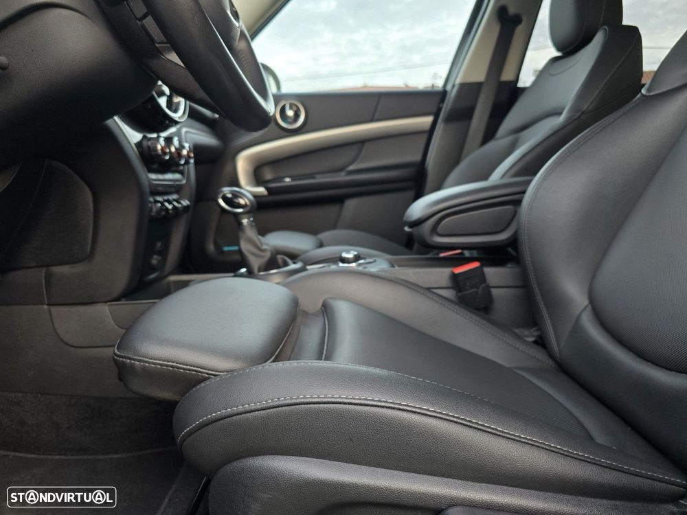 MINI Countryman Cooper SE Premium Essential Auto - 38