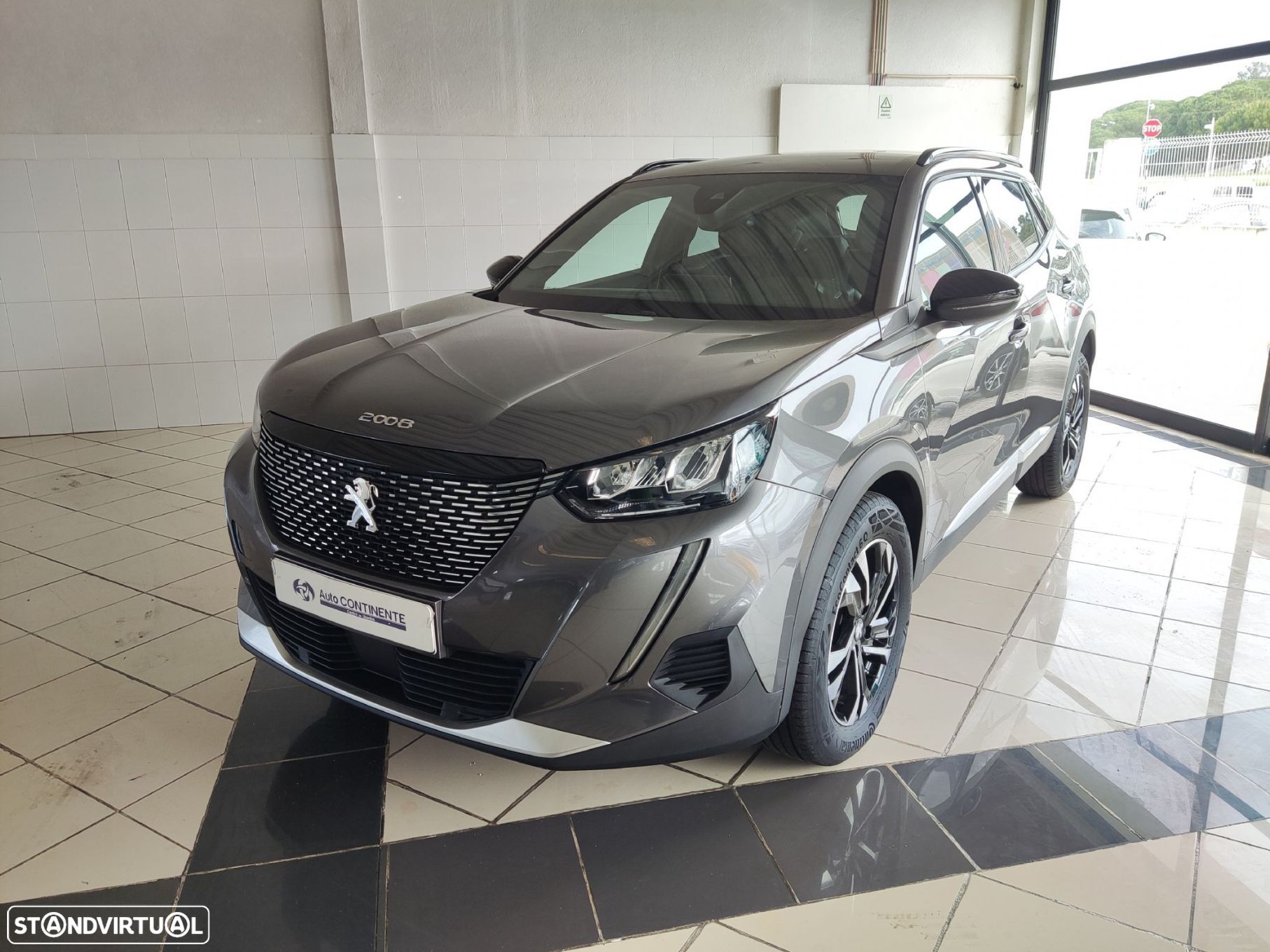 Peugeot 2008 1.2 PureTech Allure EAT8 - 1