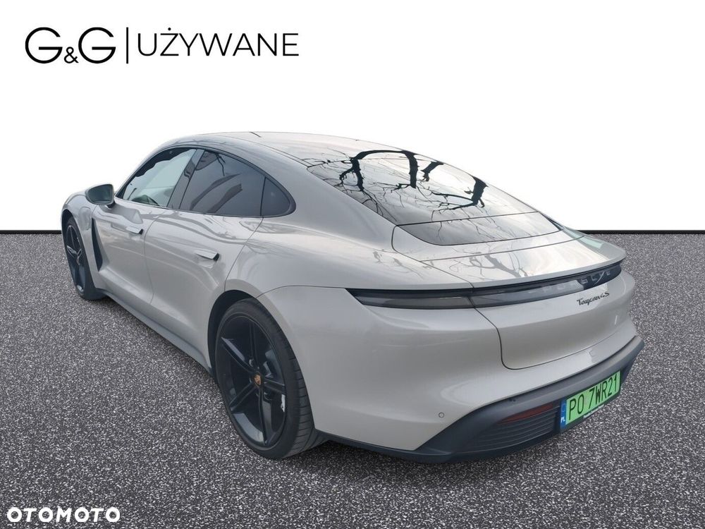 Porsche Taycan - 3
