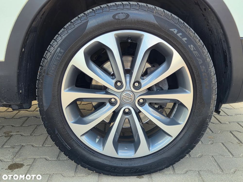 Nissan Qashqai 2.0 4x4 Tekna Premium - 28