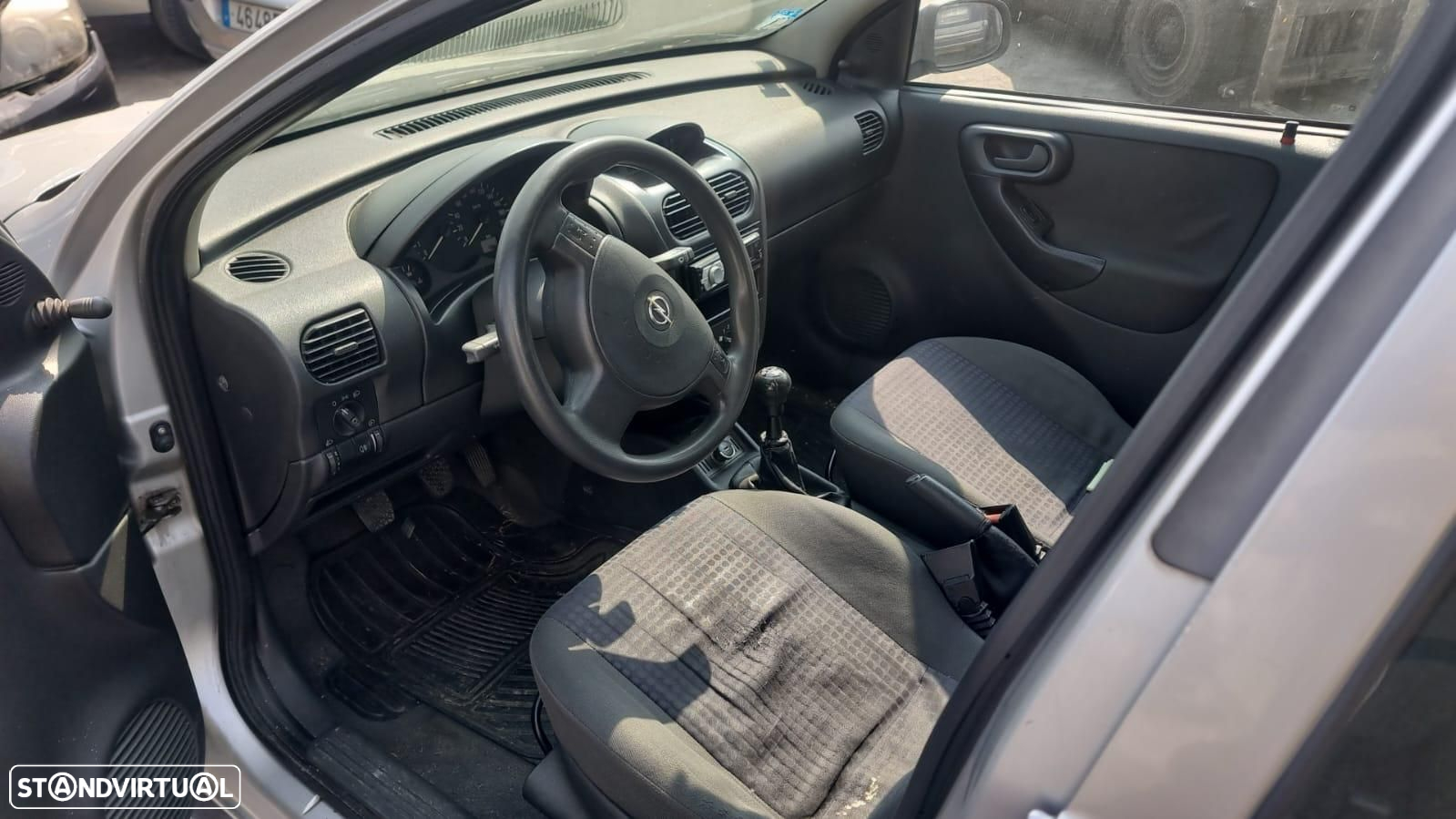 Opel Corsa C 1.2 16v 2004 disponível para peças - 5