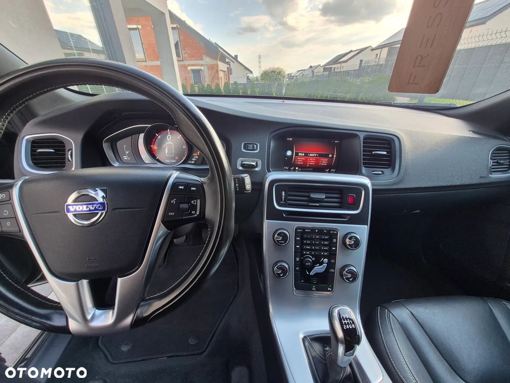 Volvo V60 D2 Drive-E Base - 6