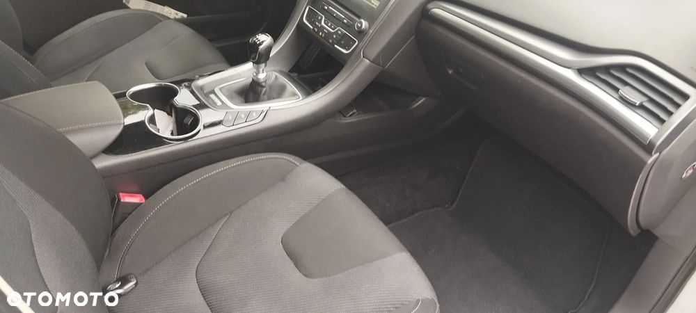 Ford Mondeo 1.5 TDCi ECOnetic Start-Stopp Titanium - 28