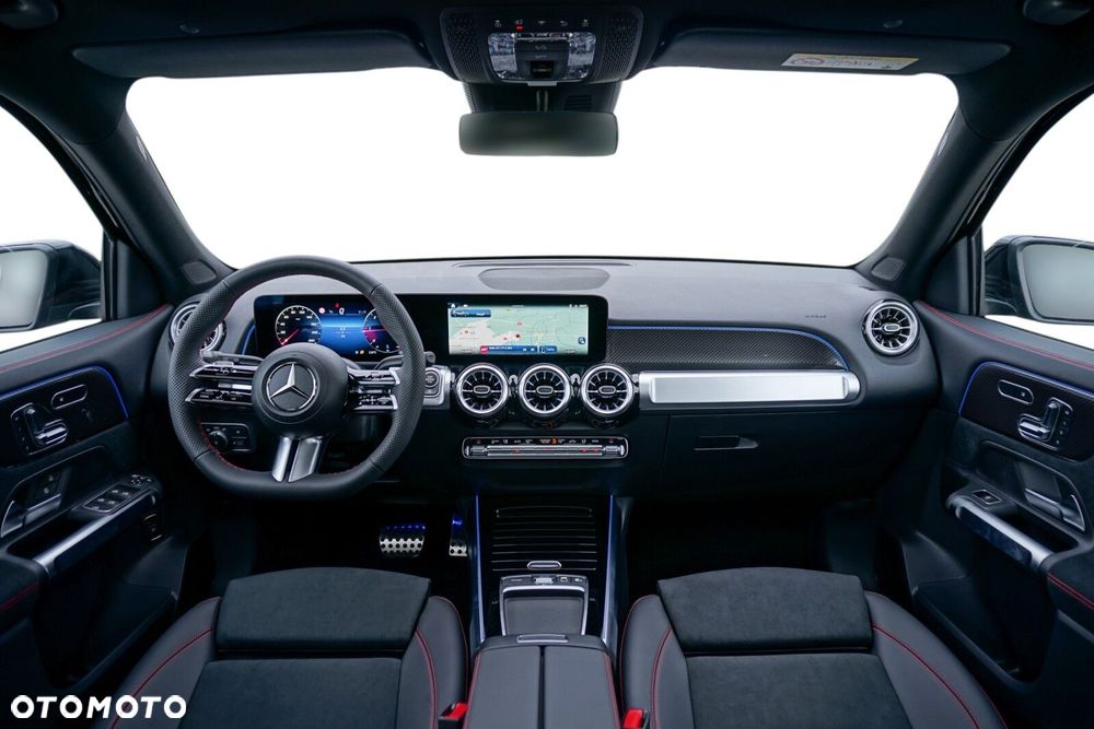 Mercedes-Benz GLB 200 AMG Line 7G-DCT - 7