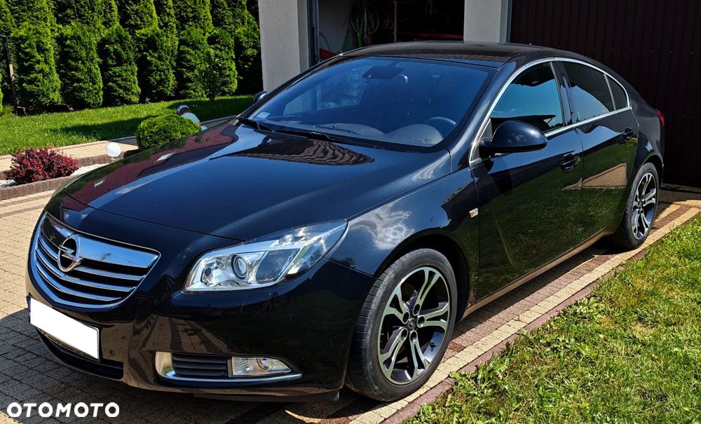 Opel Insignia 2.0 T Cosmo - 1
