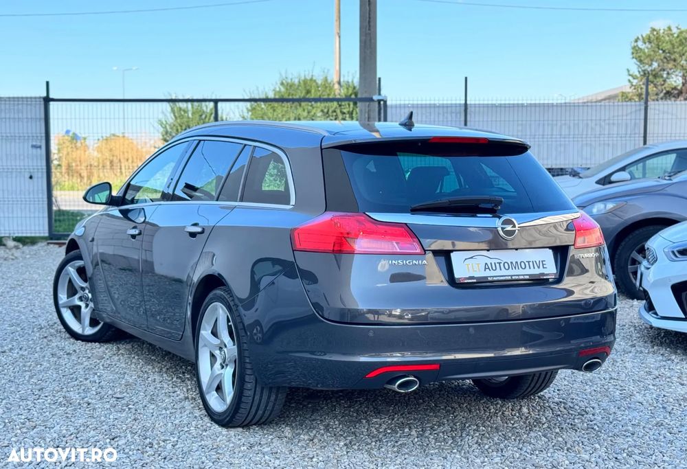 Opel Insignia 2.0 CDTI ECOTEC 4X4 Cosmo Aut. - 2