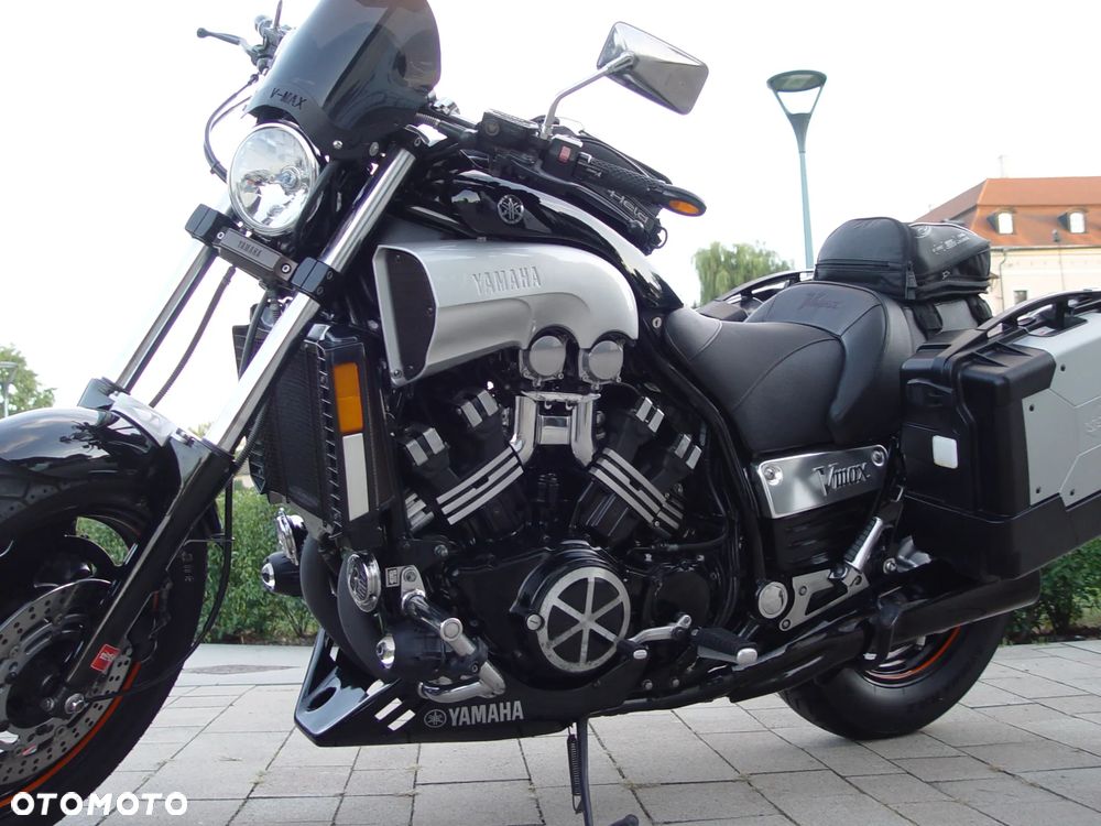 Yamaha V-MAX - 5