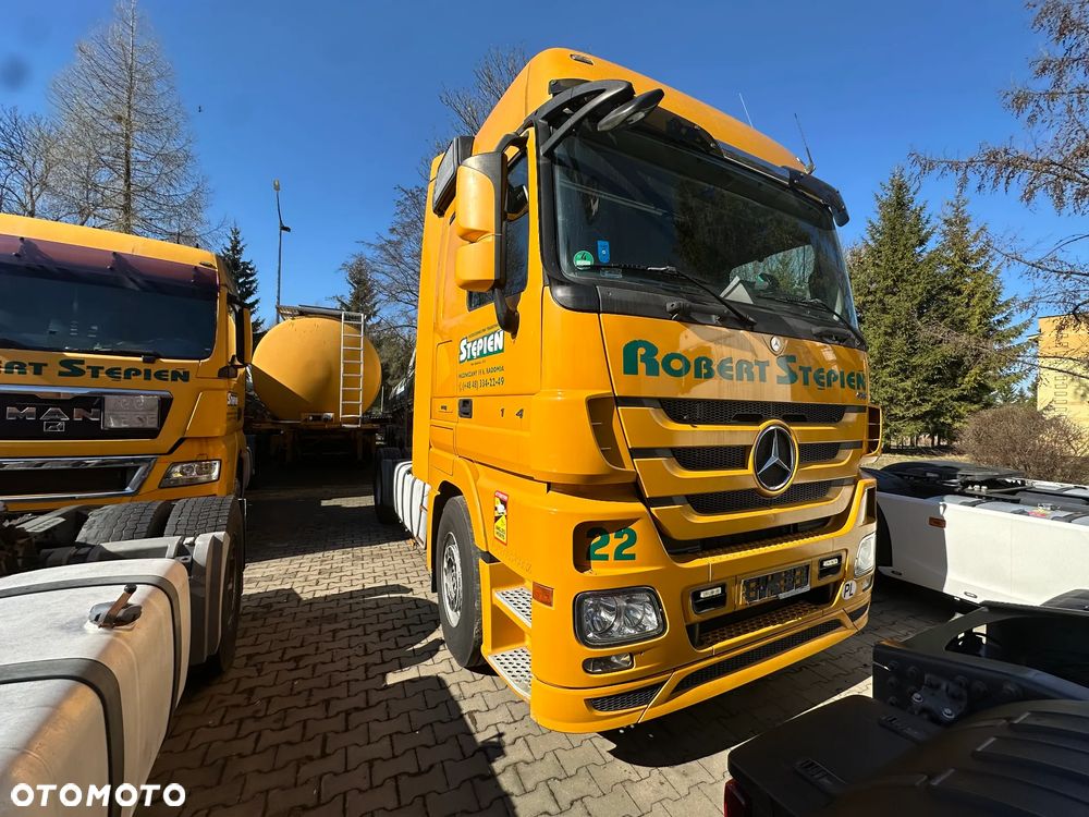 Mercedes-Benz ACTROS - 11
