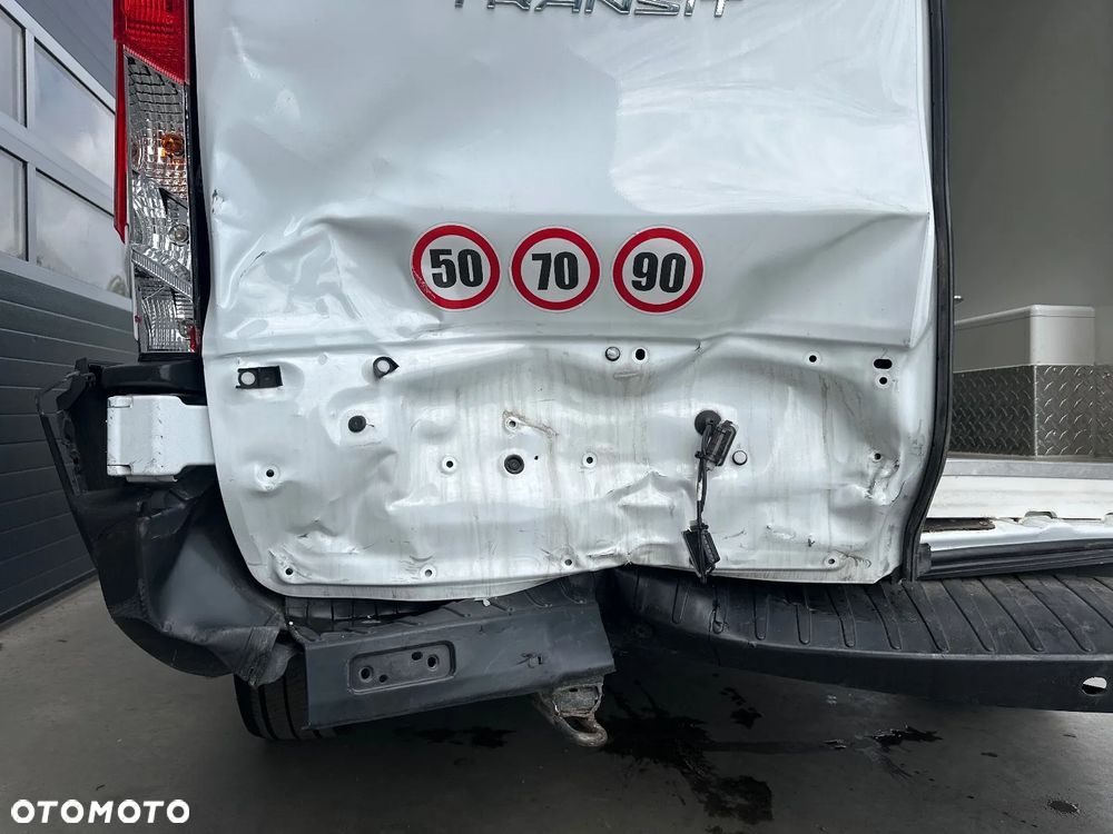 Ford TRANSIT CUSTOM - 12